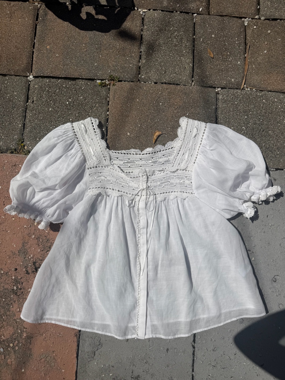 Women’s White INDUSTRY Lace-Trim Puff Sleeve cottage core Top